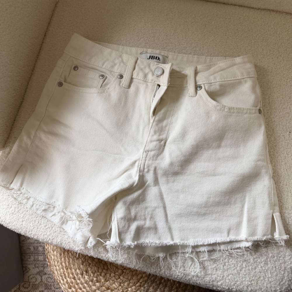 JBD Cream Denim Shorts